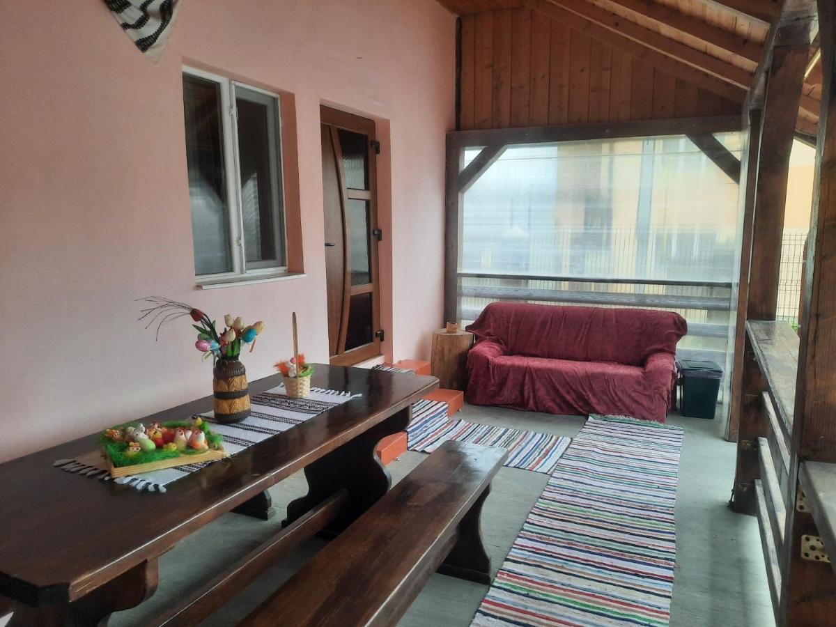 הוילה גורה הומורולווי Casa Andreia מראה חיצוני תמונה